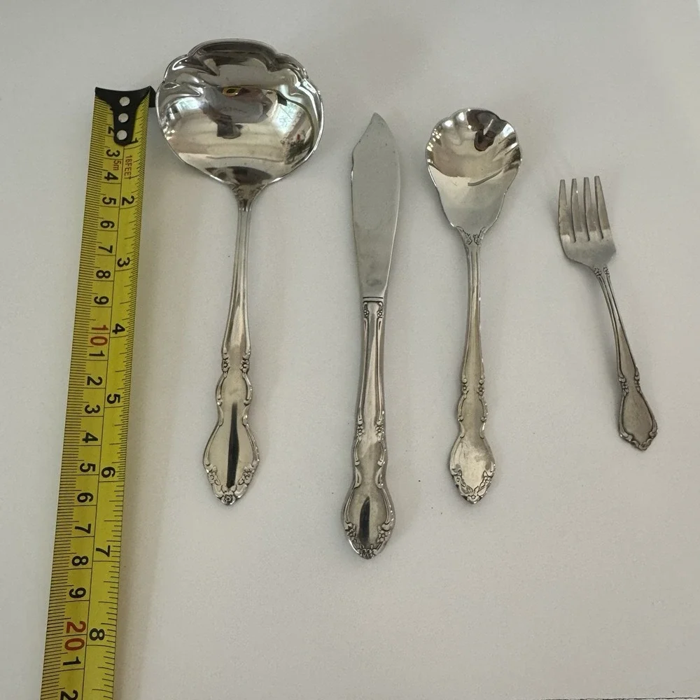 Oneida Stainless Steel Flatware Shell Spoon Butter Knife Soup Spoon Lemon Fork